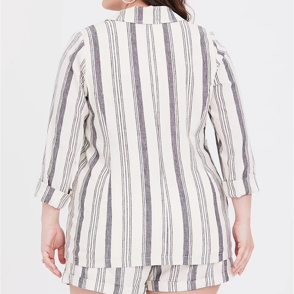 TORRID CREAM & BLACK STRIPE LINEN BLAZER - Picture 3 of 4